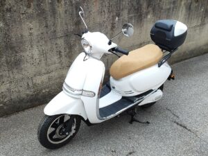 MEL-weiss-bestes-elektromotorrad-2026-2