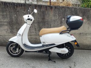 MEL-weiss-bestes-elektromotorrad-2026-3